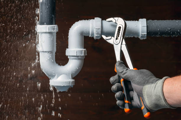 Professional Drain Cleaning technician working in Albion, RI